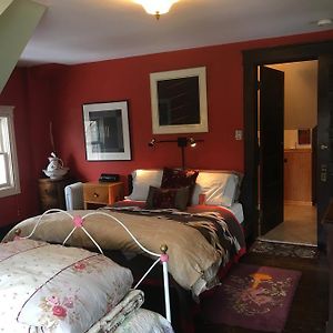 Queen Suite